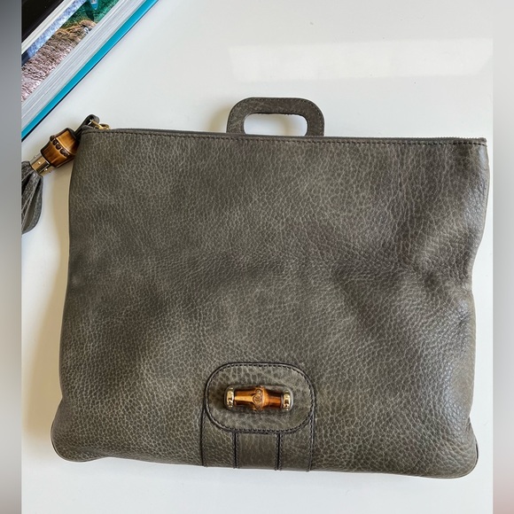 Gucci Lucy Foldover Clutch with Bamboo accent and Tassel - Picture 3 of 5